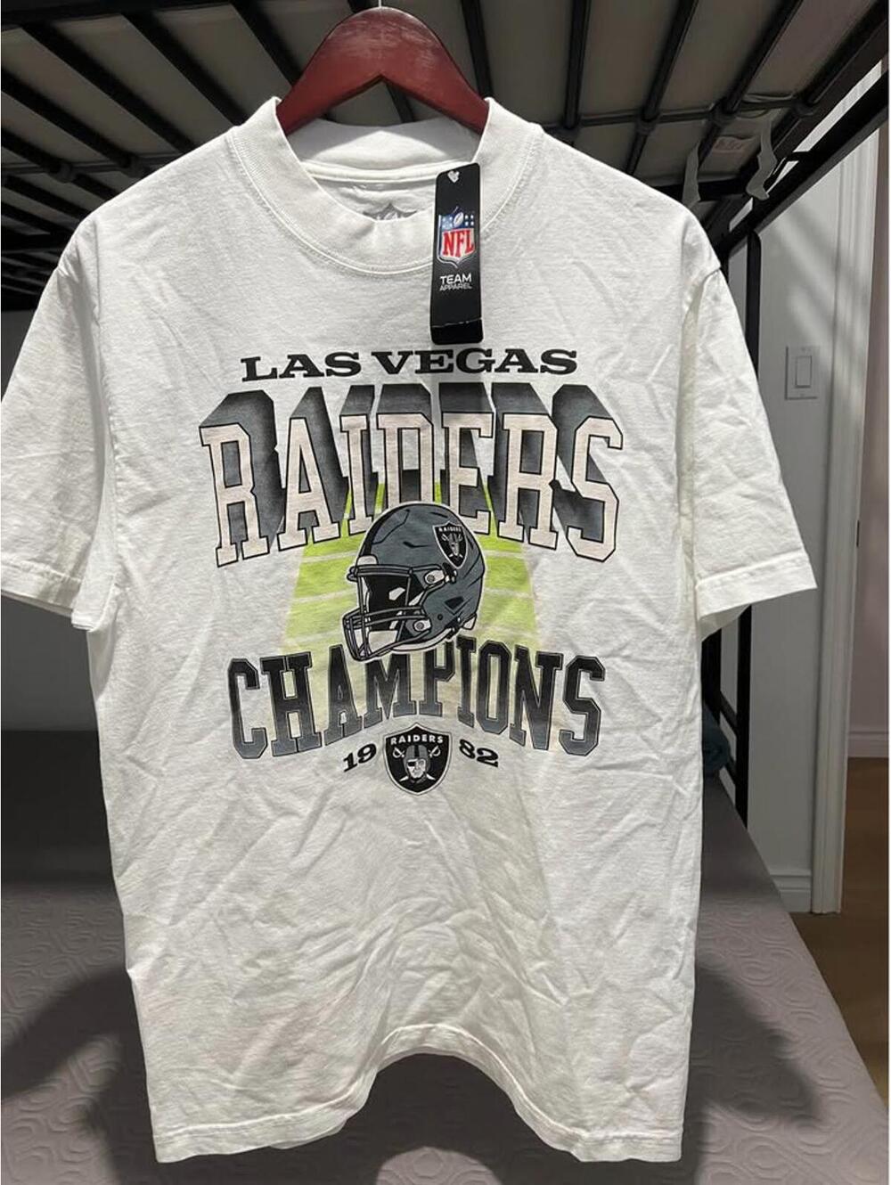 New Las Vegas Raiders t-shirt size M